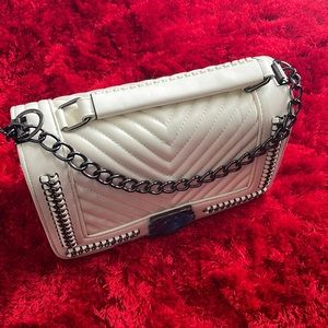 Cream crossbody bad